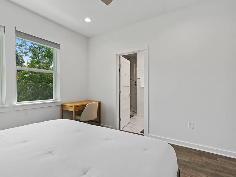 4700 Prock Ln #B — Photo 13