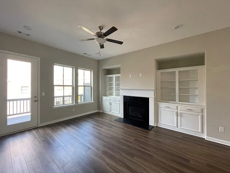 5954 Mirkwood St — Photo 11