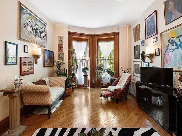 109 Lincoln Pl #Hse, Brooklyn, NY 11217