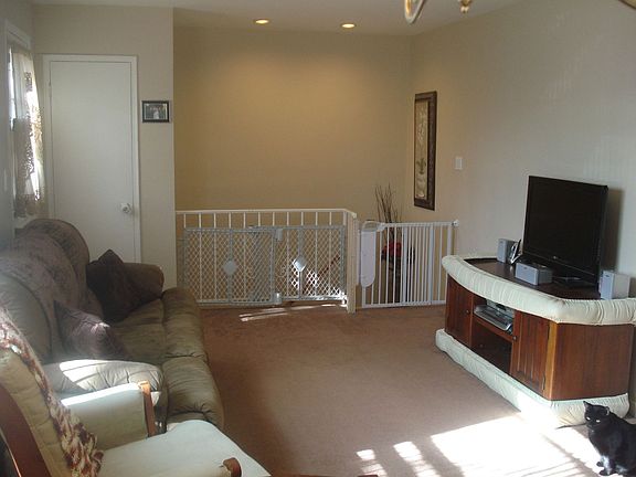 5th image of 26033 74th Ave Fl 2