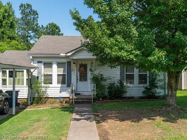 220 N 43rd St, Fort Smith, AR 72903