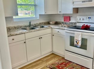 1945 Rainbow Dr, Clearwater, FL 33765