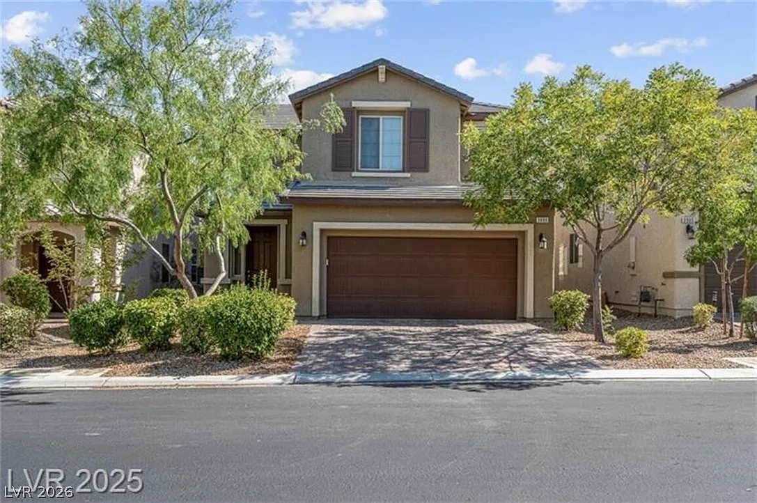 Building Photo - 9899 Vista Meadows Ave