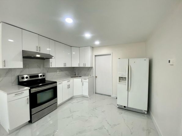 (undisclosed Address)