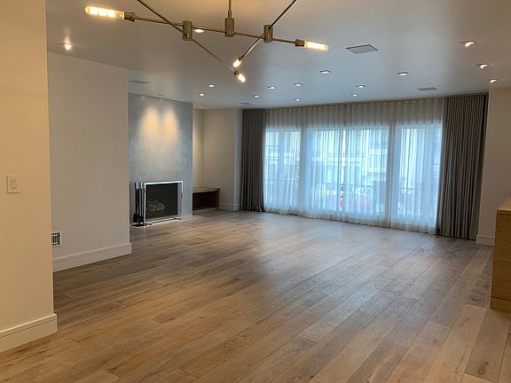 2nd image of 2063 Broadway St