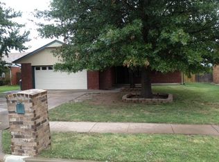 2521 Eagle Rd, Ponca City, OK 74601