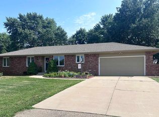 3339 SW Nottingham Rd, Topeka, KS 66614