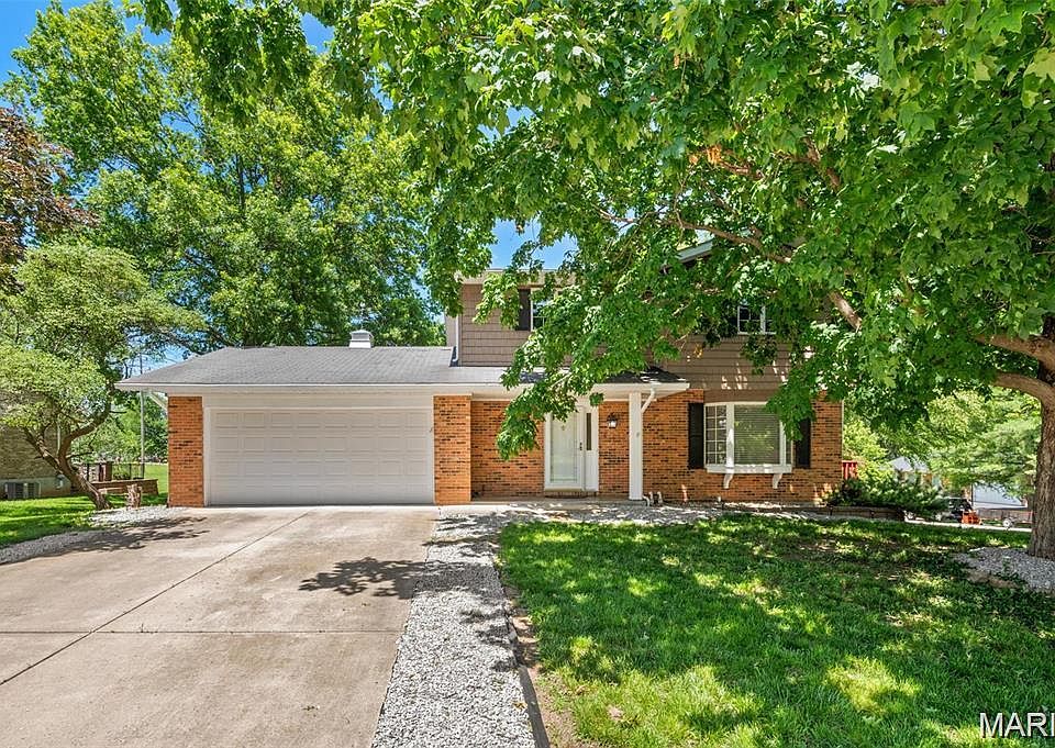 1st image of 6 Sandwedge Dr