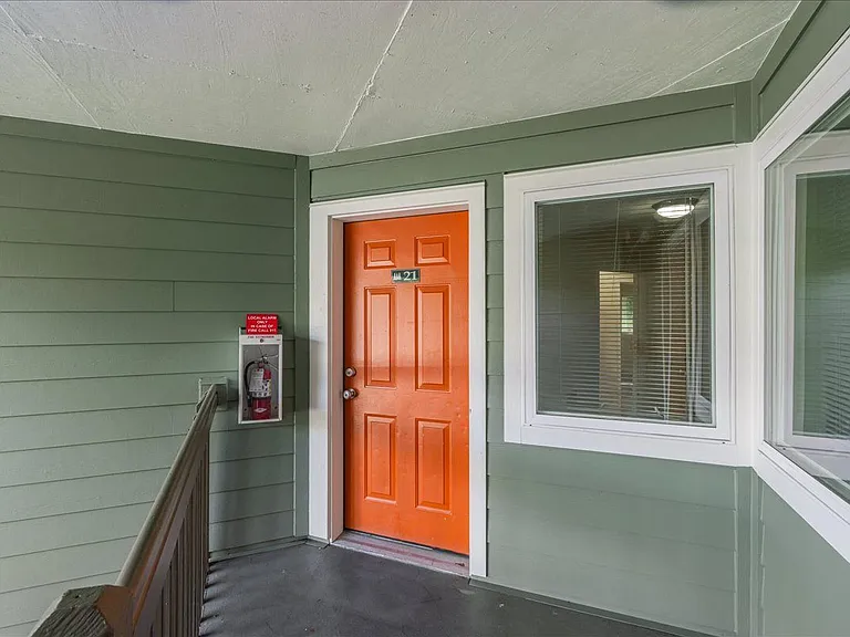 Cascade Woods Apartments — Photo 38
