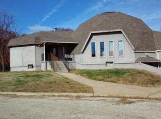 400 W Spruce St, Olathe, KS 66061