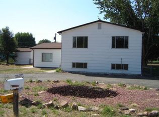 2066 S Riverview Dr, Pueblo, CO 81006