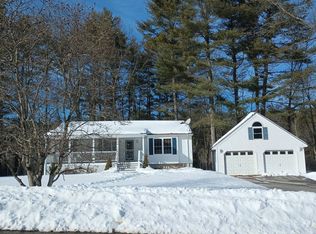 2 Bayou Dr, Raymond, NH 03077