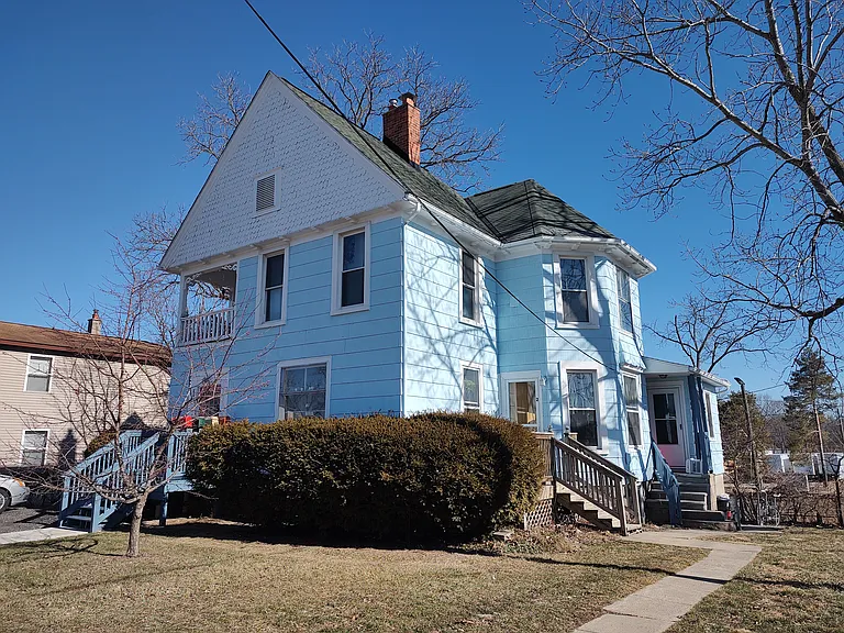802 Lowell St #4 — Photo 13