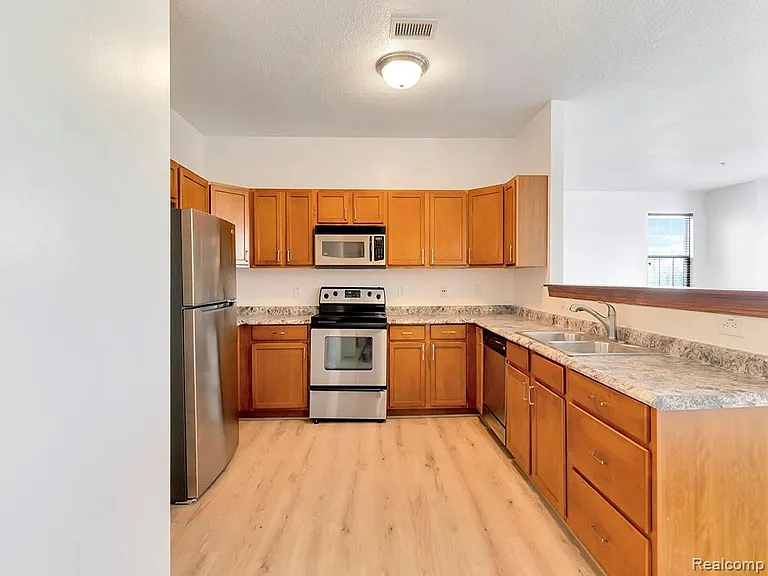 23370 Sunset Rd #23 — Photo 7