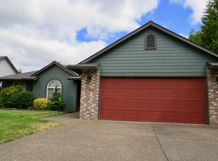 1390 SE 11th Loop, Canby, OR 97013