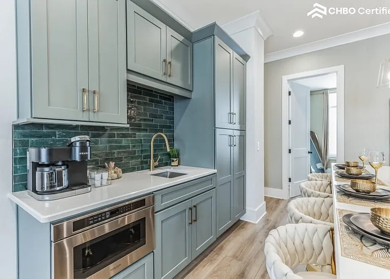 121 Neill Ave — Photo 7