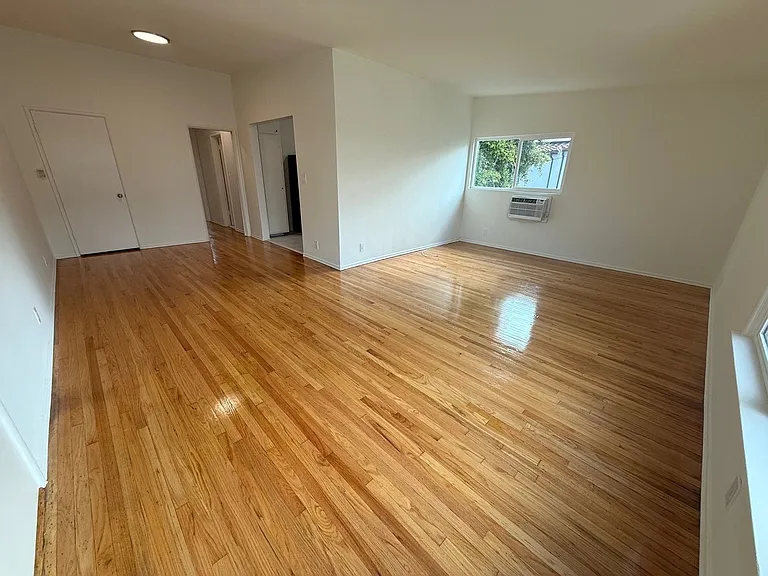 1514 S Orange Grove Ave #8 — Photo 8