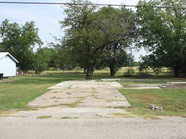 2405 McFarland, Caddo Mills, TX 75135
