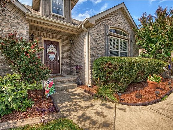 2nd image of 721 Sienna Dr