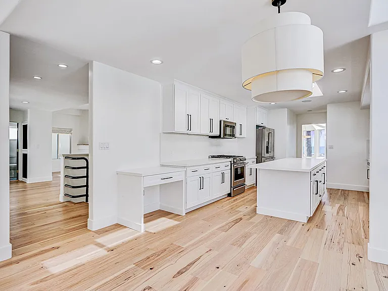 204 N Poinsettia Ave — Photo 33