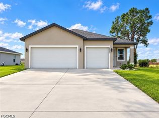 8007 Mill Ct, Labelle, FL 33935