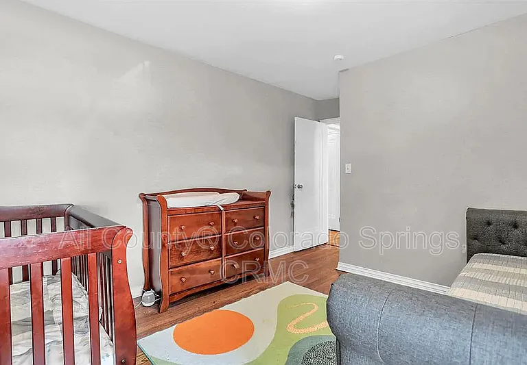 723 N Logan Ave — Photo 12
