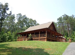 1226 Old Barn Rd, Moneta, VA 24121