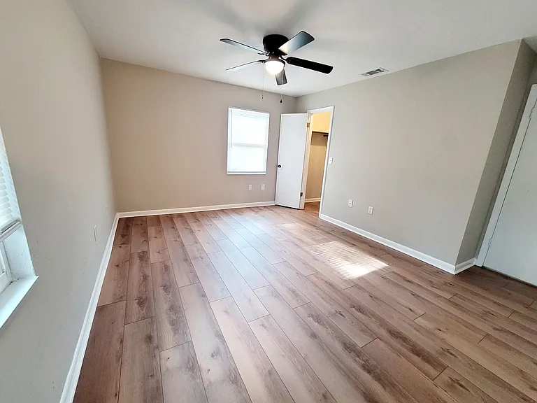 3116 W University Ave — Photo 27