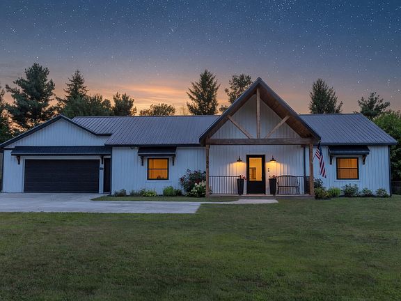 3rd image of 105 Dogwood Cir