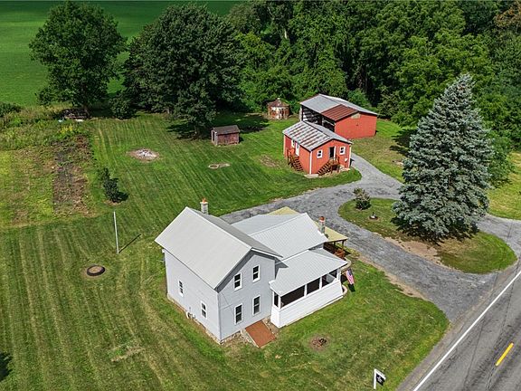 4th image of 360 Field St