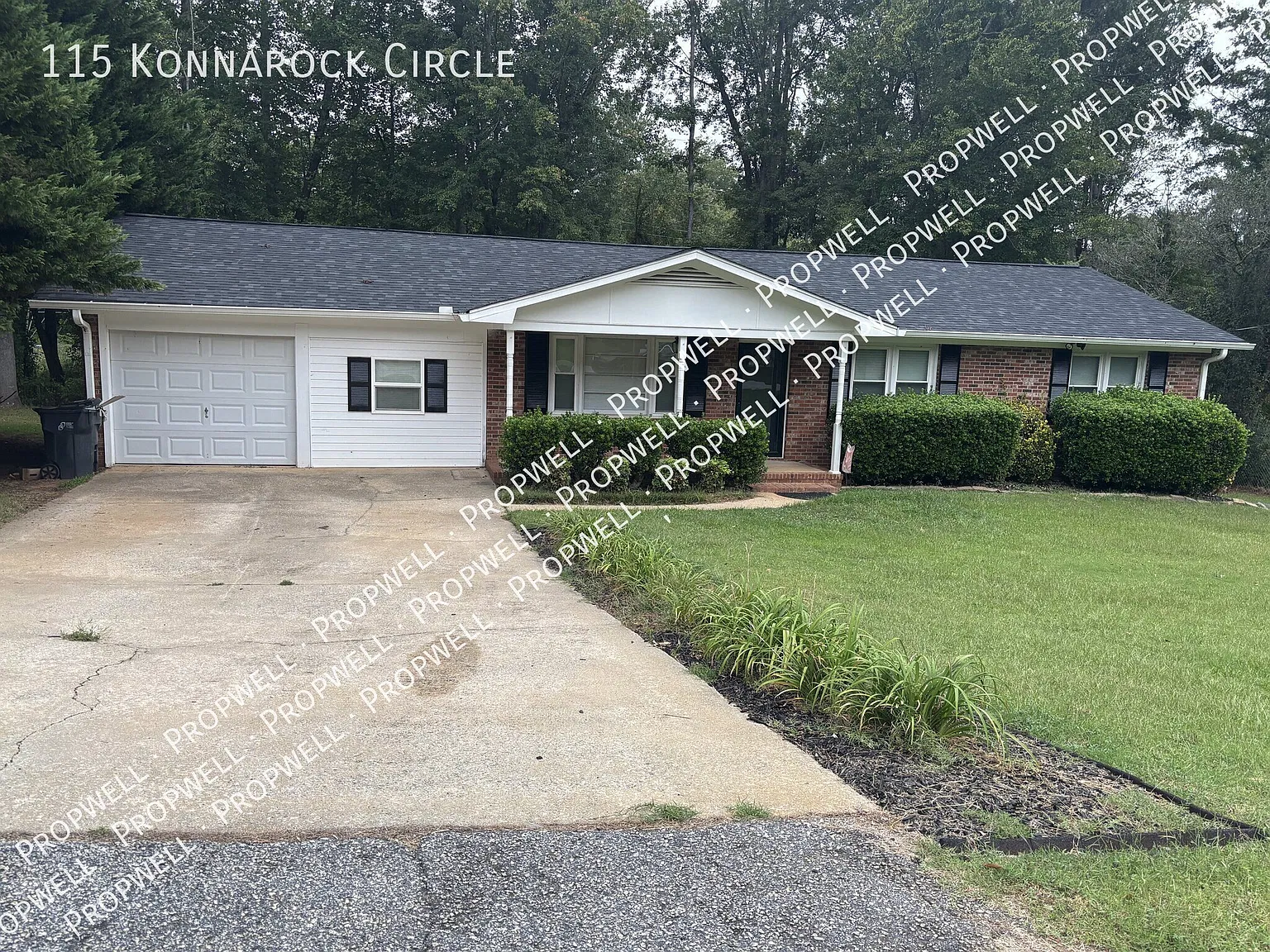115 Konnarock Circle, Greenville, SC, 29617-1016 Single family house $1,799.00 a month3 beds, 2 f... — Photo 2