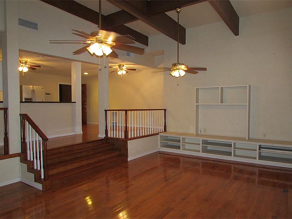 1st image of 137 W Alamo St #137
