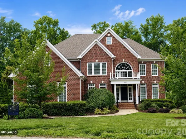 880 Hickory Stick Dr, Fort Mill, SC 29715