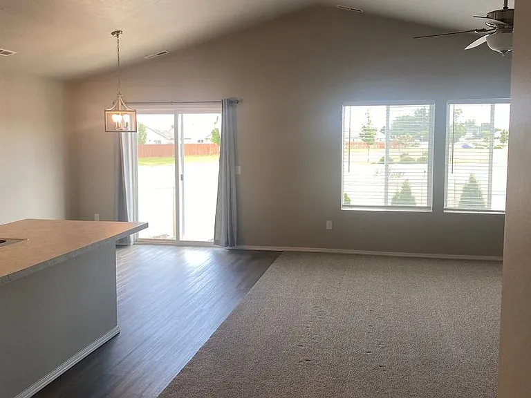 5214 Clearfield Ct — Photo 45
