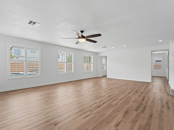 5th image of 16054 W Shangri La Rd