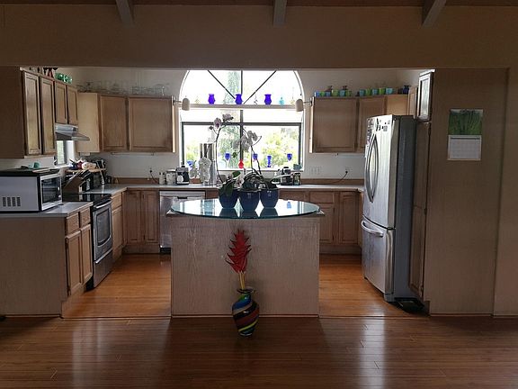 North Island Facing Kitchen