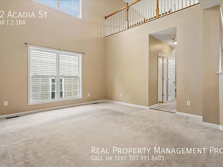 52 Acadia St — Photo 4