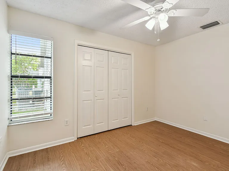 938 Willowood Ln — Photo 22