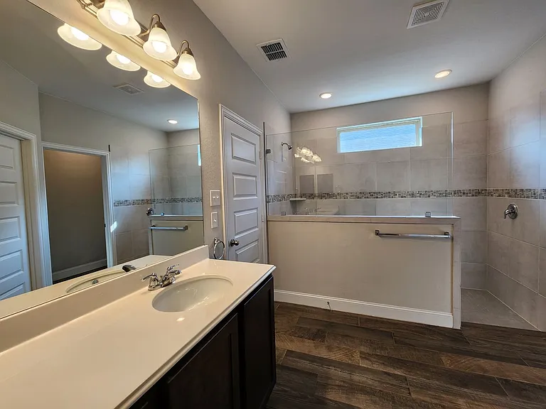 1324 Spring Row St — Photo 18