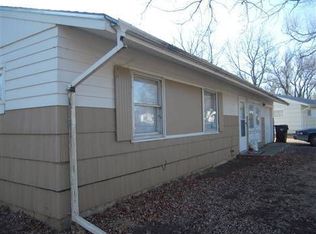 1767 SE 29th Ter, Topeka, KS 66605