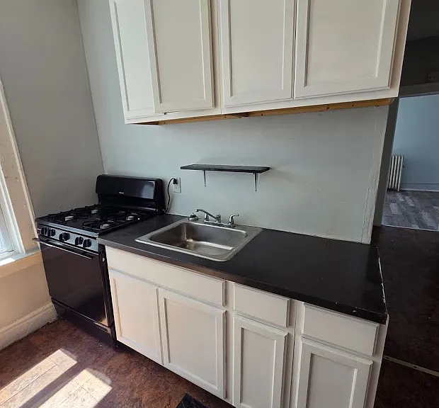 439 Springdale Ave #5D — Photo 1
