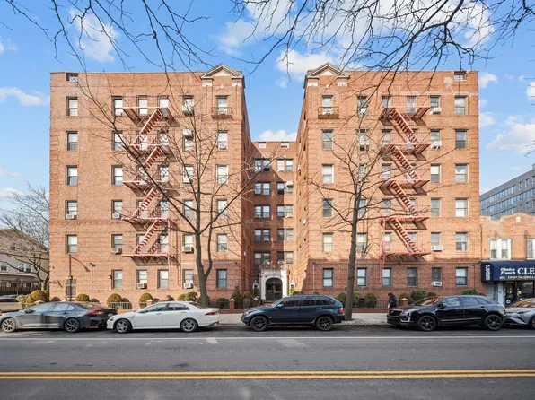 2901 Avenue I image 1 of 21