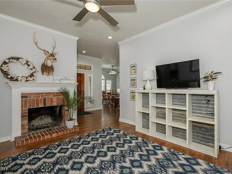 2905 Aztec Ct — Photo 10