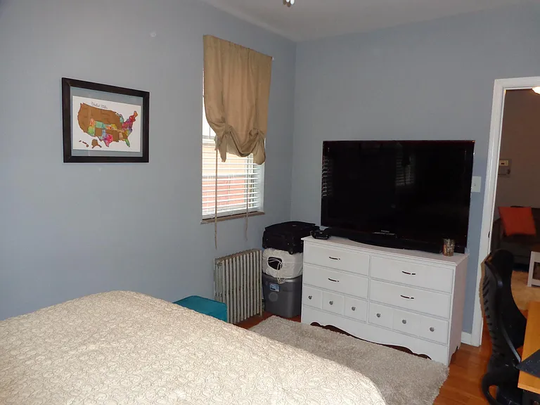 219 Green Ln #8 — Photo 7