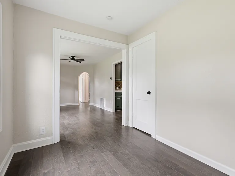 5508 Maple St — Photo 6