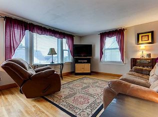 11 Fillmore St, Pawtucket, RI 02860