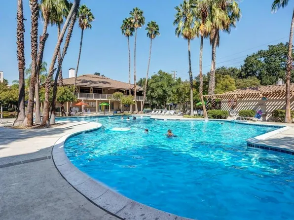 490 N Civic Dr, Walnut Creek, CA
