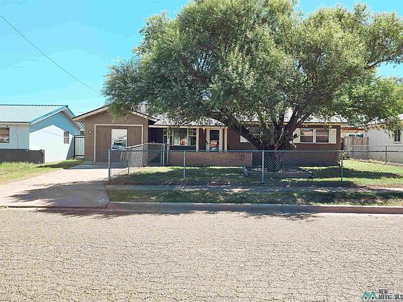 3rd image of 517 W 19th St