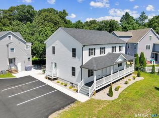 33 W End Ave #C, Branford, CT 06405