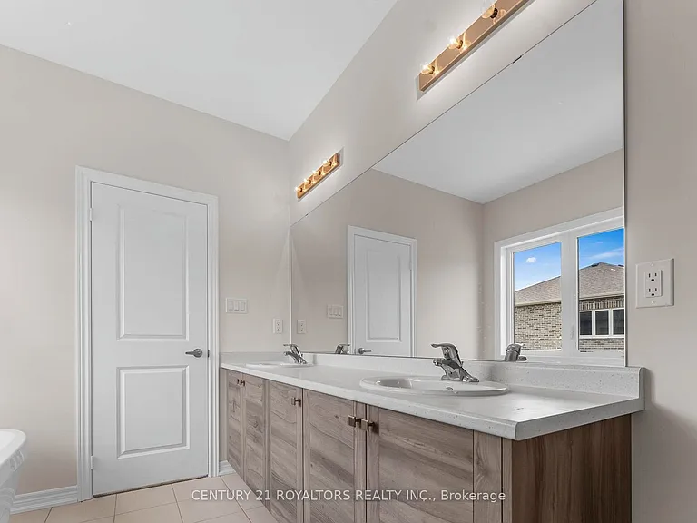 873 Logan Dr — Photo 11